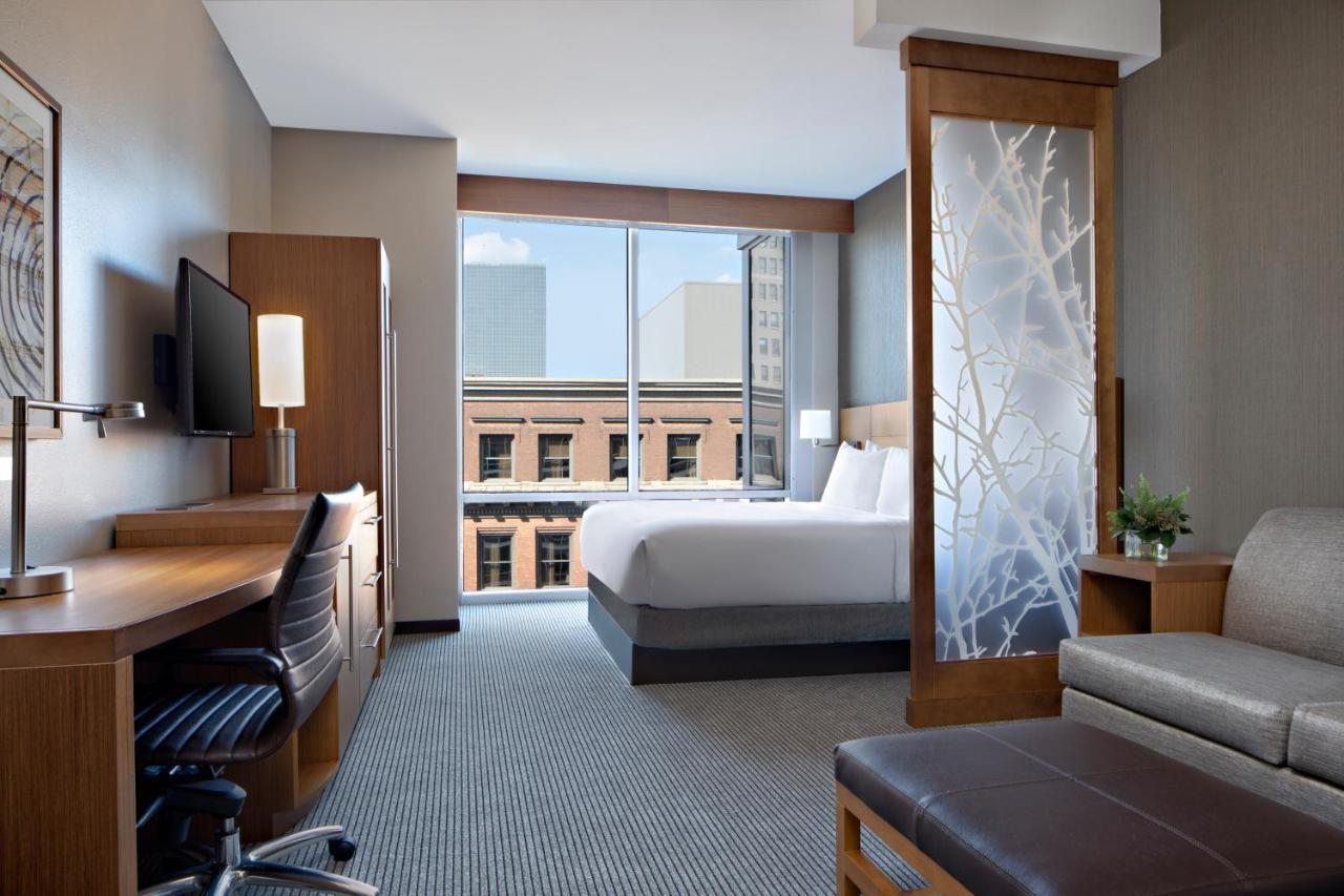 Отель Hyatt Place Grand Rapids Downtown Экстерьер фото