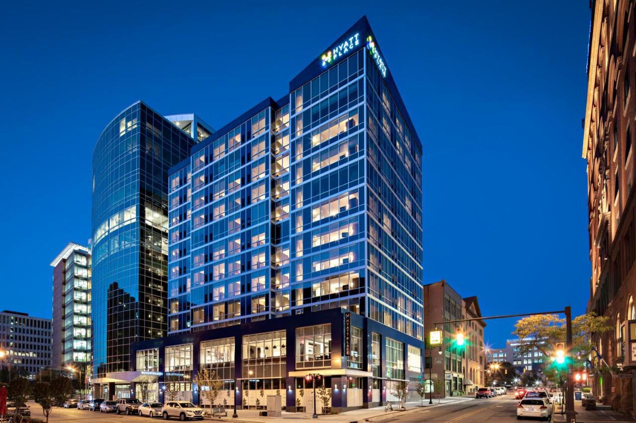 Отель Hyatt Place Grand Rapids Downtown Экстерьер фото