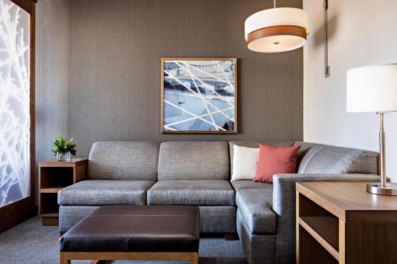 Hyatt Place Grand Rapids Downtown Экстерьер фото